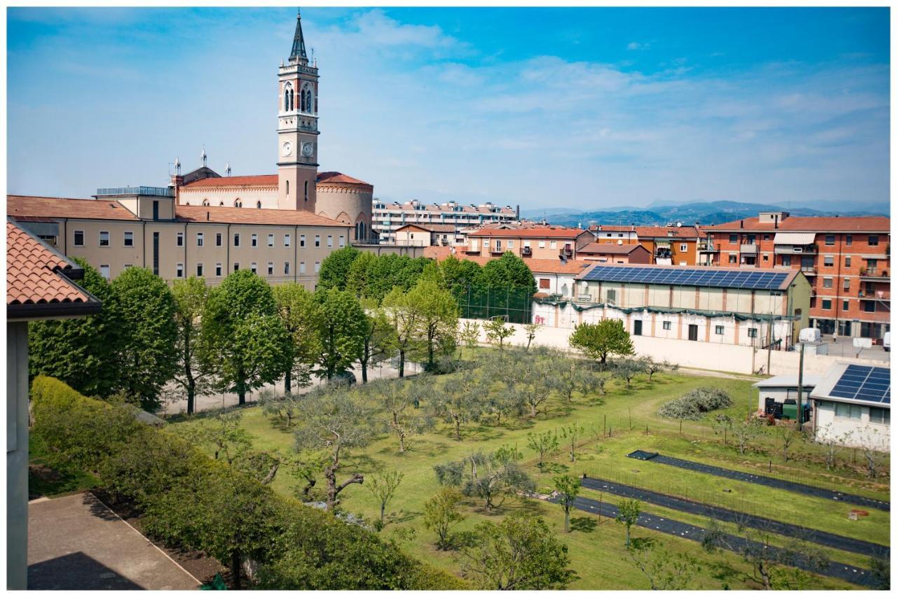 Santa Teresa House Hotel Verona Exterior foto